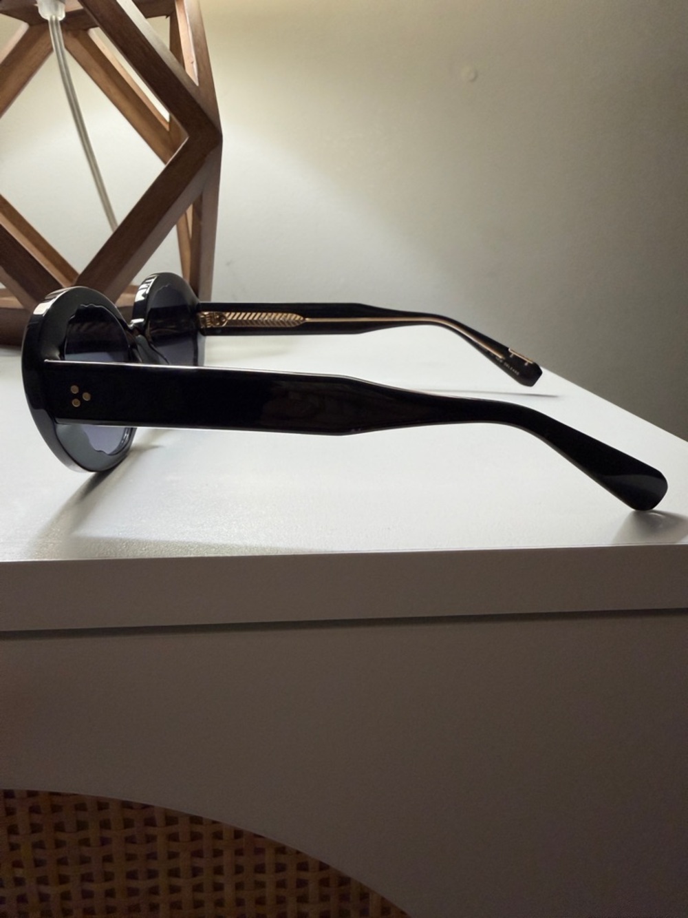 KREWE Black Oval Sunglasses - Picture 4 of 8